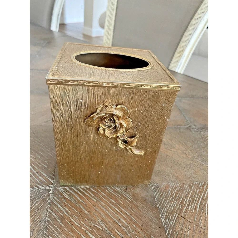 Vtg Hollywood Regency Matson Stylebuilt Gold Tone w/Rose Detail Tissue Box Cover